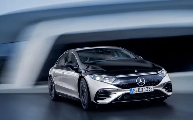 Mercedes-Benz EQS AT 450+ — 14