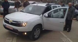 Dacia Duster показали наживо
