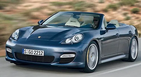 First images of the Porsche Panamera convertible