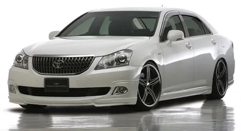 Modellista and Wald offer to decorate the Toyota Crown Majesta