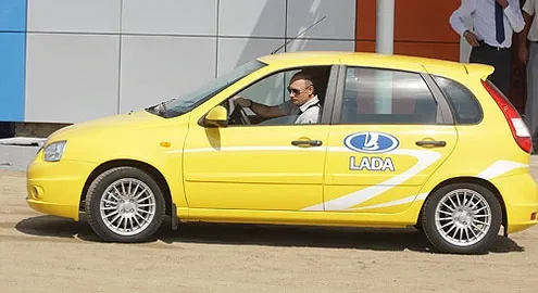 ==Путин отправился в пробег== на Lada Kalina