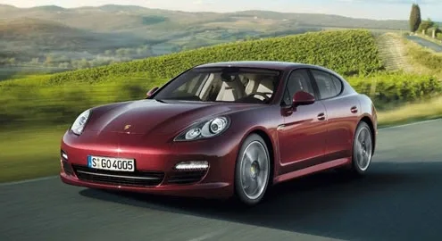 Компания Porsche за год продала 22,5 тысячи Панамер