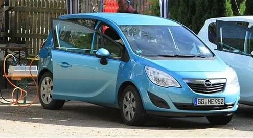 Connoisseurs were puzzled by the riddles of the electric versions of the Opel Meriva