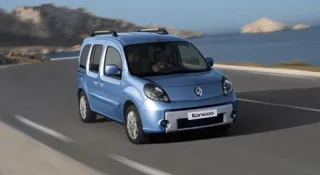 Представлений ==оновлений фургончик Renault Kangoo==