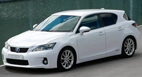 Lexus promotes the CT200h hybrid with the help of famous blondes