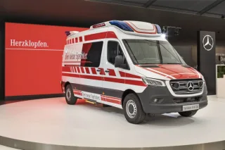 Новинки выставки «RETTmobill» от корпорации Mercedes-Benz