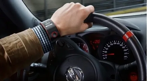 Компания Nissan заменила электронный ключ браслетом