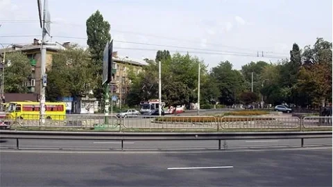 Уроки ПДР: розбираємо перехрестя на площі Космонавтів