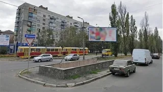 Traffic rules lessons: what trajectory should be used to turn on the boulevard
