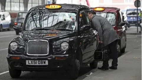 A new service 'Hangover Taxi' starts during the Christmas holidays