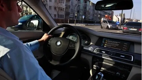 BMW multimedia will accept advertising