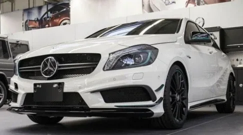 Mercedes has presented a limited edition A45 AMG PETRONAS for Japan