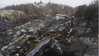 Звільнення Києва: частину барикад розібрали, але з'явилися ворота