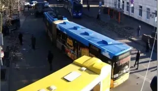 Центральні станції метро закриті, поїзди прямують без зупинок