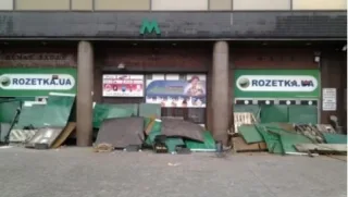 Кияни вимагають відновити роботу метро