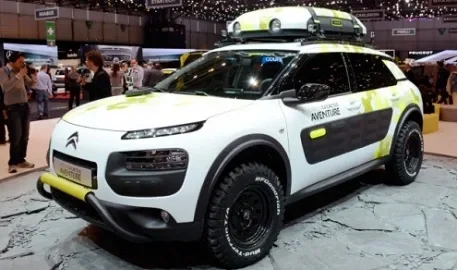 Citroen привез в Женеву Cactus в исполнении Aventure