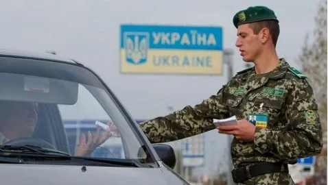 Поток автомобилей из Крыма увеличился втрое