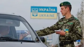 Потік автомобілів з Криму збільшився втричі
