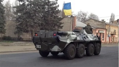 Military equipment appeared on the streets of Luhansk