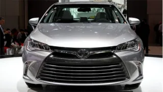 На автосалоні в Нью-Йорку презентували Toyota Camry 2015