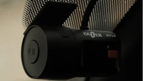 Review of Gazer H714: the smallest dash cam