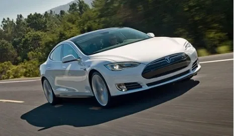 Tesla попалась на завышении показателей мощности