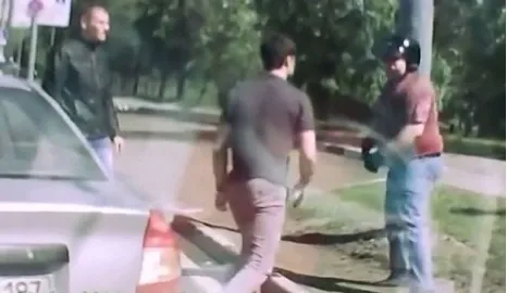 Автомобилист против байкеров. Кто прав?