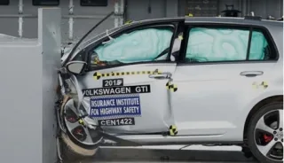 Volkswagen Golf визнано найбезпечнішим