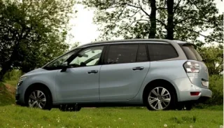 Citroen Grand C4 Picasso: ідеальний мінівен чи недоступна розкіш?