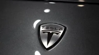Главі Tesla підняли зарплату на $173