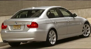 BMW відкликає 3-ю серію через проблеми з подушками