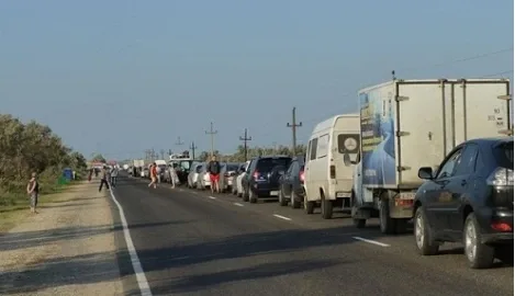 Очередь на паром в Крым снова возросла