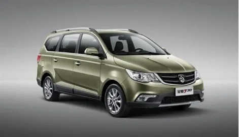 Baojun 730: бюджетний мінівен від GM та з підвіскою Lotus