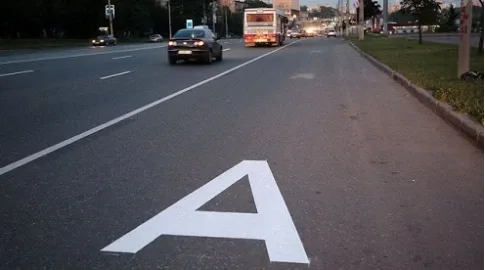 В сентябре на Московском мосту появится полоса для маршруток