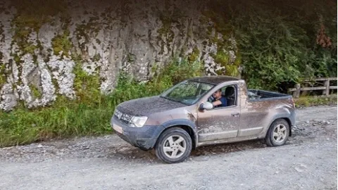Duster буде випускатися в кузові пікап?!