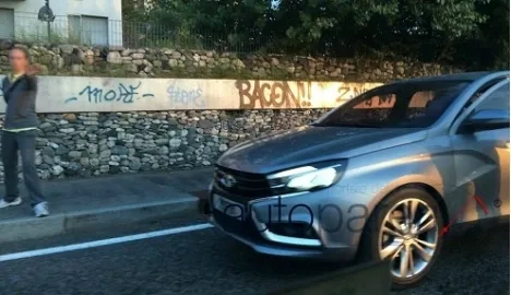 Перші фото Lada Vesta без камуфляжу