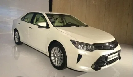 Допрем'єрний показ нової Toyota Camry