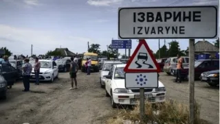 На кордоні утворився затор через повернення біженців