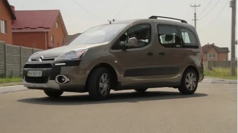 Video review of Citroen Berlingo X-TR