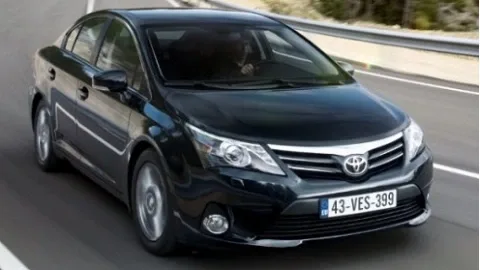Toyota Avensis тепер доступна в Україні і з дизелем