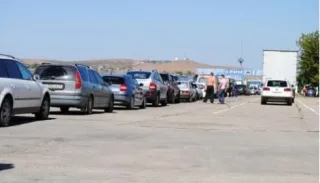 Росіян просять утриматися від поїздок до Криму