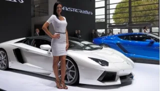 Девушки Парижского автосалона 2014