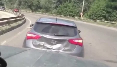 Kyiv-style road rage: showed the middle finger – got rear-ended