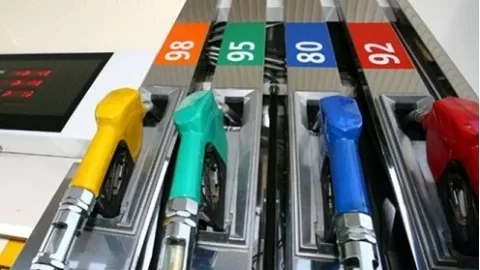 Gasoline has become cheaper by another 40-50 kopecks