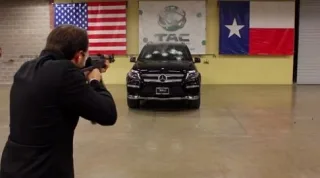 Броньований Mercedes GL обстріляли з АК-47