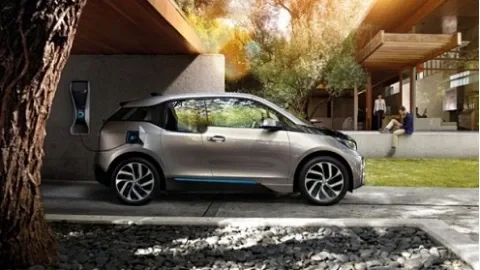 BMW построит сеть электрозаправок в США