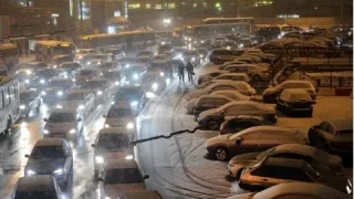 Москва почервоніла, як ніколи: затори б'ють рекорди