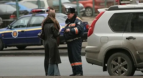 Traffic police involved in handing out summons?!