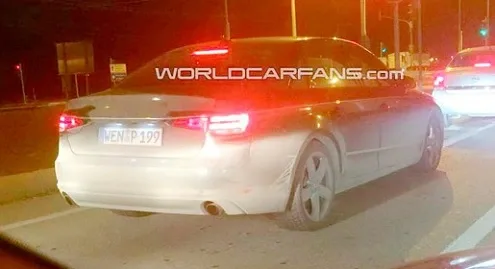 Папараці виявили нову Audi A4 в Туреччині