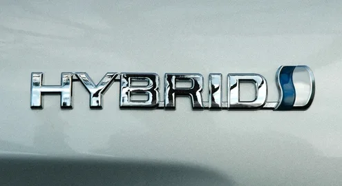 В Украине отменили спецпошлины на гибридные авто
